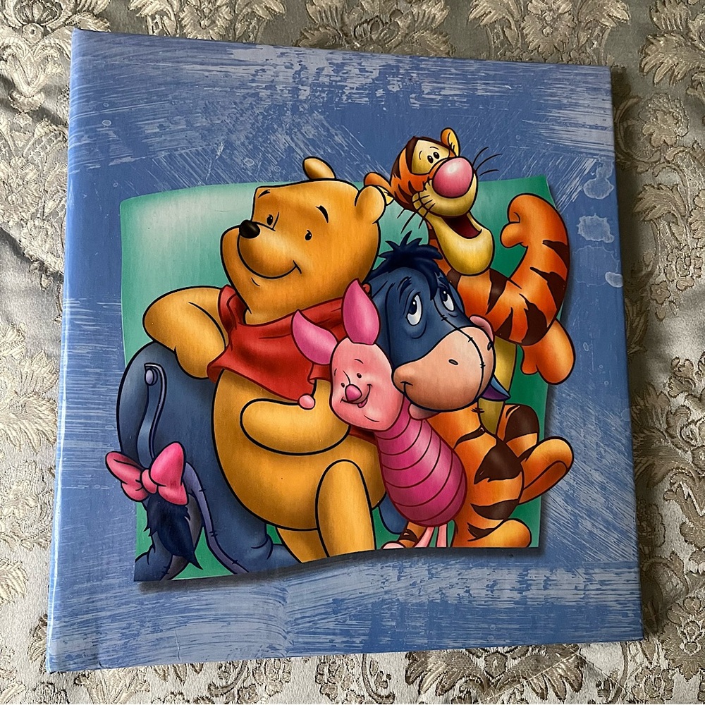 Vintage 90’s Winnie the Pooh Binder Keepsake Memory Scrapbook Album